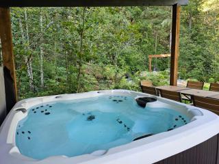 North Cascades Escape- spacious 5-bedroom, family friendly, AC, WiFi - Concrete - 0