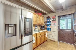 Ellijay Getaway Fire Pit and Hot Tub - Ellijay - 2