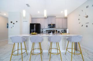 EPIC ENCANTo HOME With Free water park Disney10 miles - Kissimmee - 2