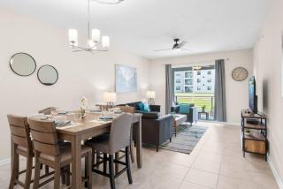 Modern Storey Lake Resort Disney Orlando 3180-104 - Kissimmee - 1