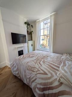 Central Frome, 2 bedroom Flat - Frome - 3