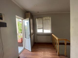Crown hostel - Nork - 4