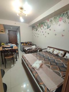 Staycation In front of Mall of Asia Triple M - Manila - 6