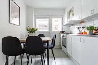Newly Furnished Cozy Retreat for 6 in Sodermalm - Stoccolma - 4