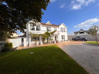 Family & friends get together birthday hot tub - 4