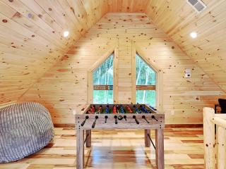 Fortune Mountain Retreat - McHenry - 9