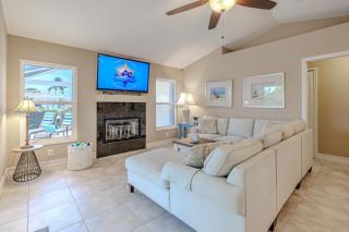Villa Vittoria Stars Vacation Rentals - Cape Coral - 4
