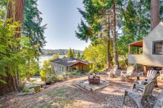 Gig Harbor Home Large Deck, Outdoor Dining Area - 0