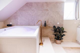 Eden Room - Luxe, Balnéo & Sauna - Le Mans - 8