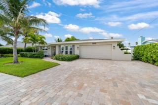 Waterfront Oasis with Private Heated Pool & Dock - Merritt Island - 9