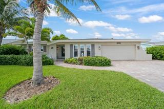 Waterfront Oasis with Private Heated Pool & Dock - 9