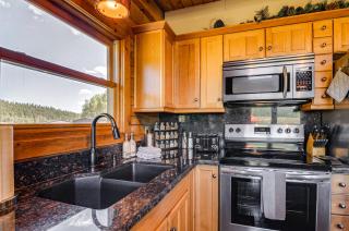 Cozy Family Cabin Game Room, Near National Parks! - Duck Creek Village - 3
