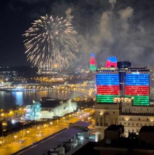 Luxury Baku center Apt - 0