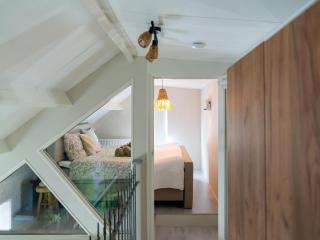 Lush holiday home with sauna and hot tub - Hattemerbroek - 2