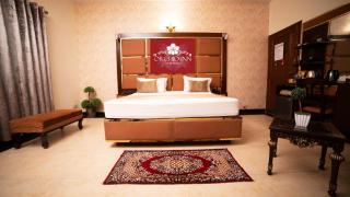 Orchid Inn by WI Hotel - 9