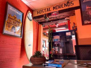 Morenos Hostal - 8