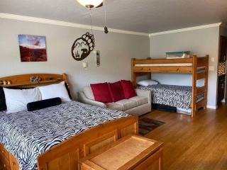 President Studio Pool-Spa Ski-in out Gym, Sauna, Laundry, BBQ - Brian Head - 8