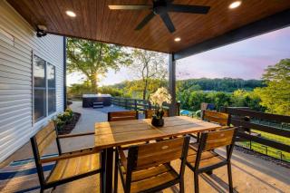 27 South - Large Lux Retreat With Hot Tub & Gameroom - 5