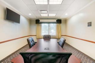 Best Western Plus Olathe Hotel - Olathe - 4