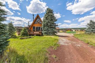 Rustic Mountain Chalet with Breathtaking Views - Flagstaff - 9