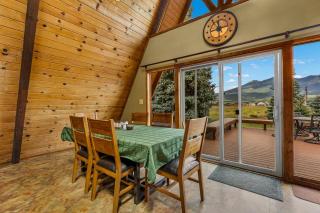 Rustic Mountain Chalet with Breathtaking Views - Flagstaff - 1