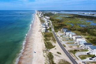 Blue Dolphin Seaview - North Topsail Beach - 1