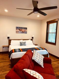 Elk Ridge Village 201B Cozy Cabin with views of Flathead Lake and the mountains - Lakeside - 6