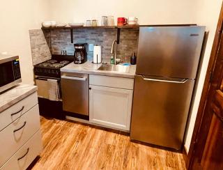 Elk Ridge Village 201B Cozy Cabin with views of Flathead Lake and the mountains - Lakeside - 4