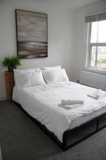 No 10 Spacious 2-bedroom house in London Stratford with parking for up to six - Londra - 2