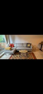 Riverside Retreat with Balcony, Workspace & Parking - 0