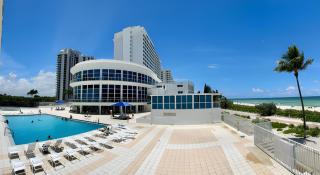SeaStays-Beachfront Apartments - Miami Beach - 0