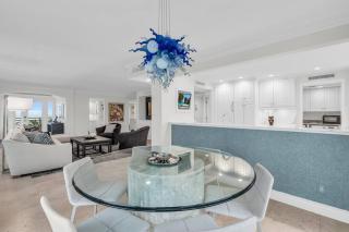 Beachfront Luxury Living on Vanderbilt Beach - 4