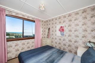 Blue View - UNINTERRUPTED OCEAN VIEWS FOR MILES - Guilderton - 2
