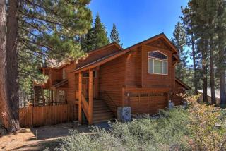 Washoe Wanderlust - Game Rm w Pool Table - Foosball - 4