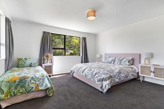 Sunny and central on big section - Featherston - 3