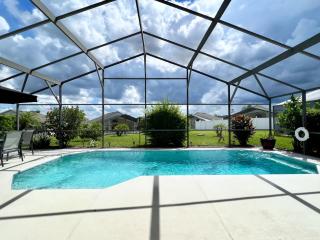 Last Minute Disney Getaway! Private Pool, Hot Tub & Games Room. Book Now! #71965 - Davenport - 0