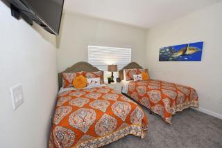 Last Minute Disney Getaway! Private Pool, Hot Tub & Games Room. Book Now! #21156 - Davenport - 2