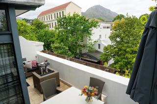 Avemore Eikehof No 23 - full Backup Power - Stellenbosch - 2