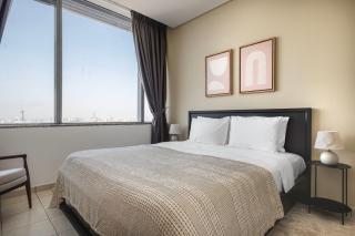 Blueground DIFC rooftop pool security gym DXB-1516 - Dubai - 2