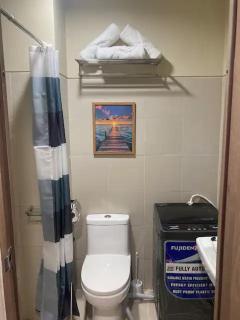 Comfortable and Cozy 1BR unit near MOA - Manila - 8