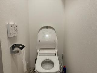 Good location, convenient transportation Nipponbashi Station 4 minutes Dotonbori 6 minutes Kuromon Market 8 minutes Double bed o10 - 5