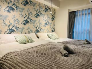 Good location, convenient transportation Nipponbashi Station 4 minutes Dotonbori 6 minutes Kuromon Market 8 minutes Double bed o10 - 0