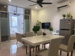 City View & Sea View Mansion One Gleneagles Gurney Komtar George Town by Cozy Cottage Haven - George Town - 4