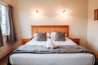 The Grand Hotel & Bar - Akaroa - Akaroa - 9