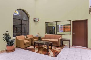 Days Inn by Wyndham Holbrook - Holbrook - 9