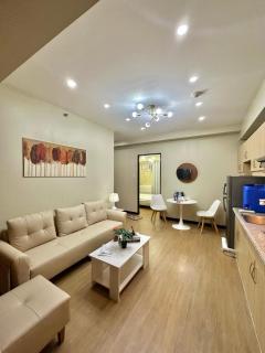 Fully Furnished One Bedroom Unit with Balcony at Calathea Place, DMCI Homes - Manila - 2