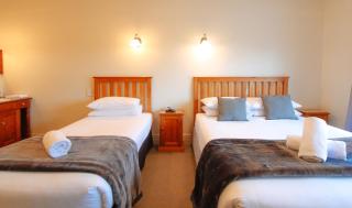 The Grand Hotel & Bar - Akaroa - 6