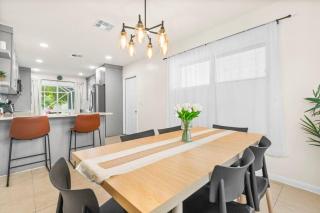 Modern renovated beach oasis home with private pool - 6