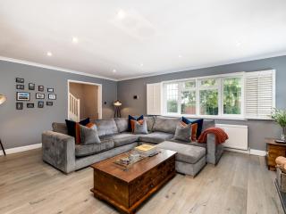 Chilterns Countryside Hideaway with Hot Tub Pass the Keys - Princes Risborough - 8