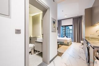 Delightful Studio Apartment in MAG EYE 890, Mohammad Bin Rashid City by Deluxe Holiday Homes - Dubai - 4